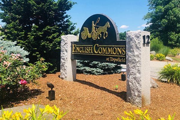 600x400-English-Commons-sign-flowers-1